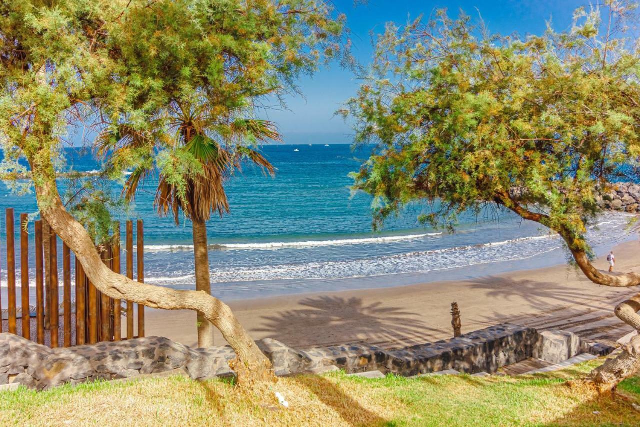 Front Of A Beach Aircon Las Americas Costa Adeje 플라야데라스아메리카스 외부 사진